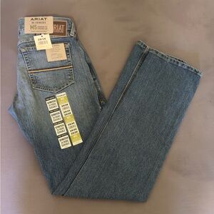 NWT Ariat M5 Straight Leg Jeans 29x36